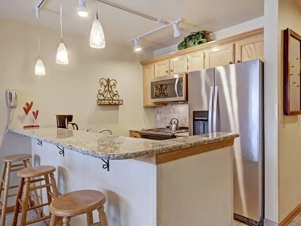 2 Bedroom Ski in Condo Only One Block From Historic Downtown, Shopping, Restaurants and Entertainment