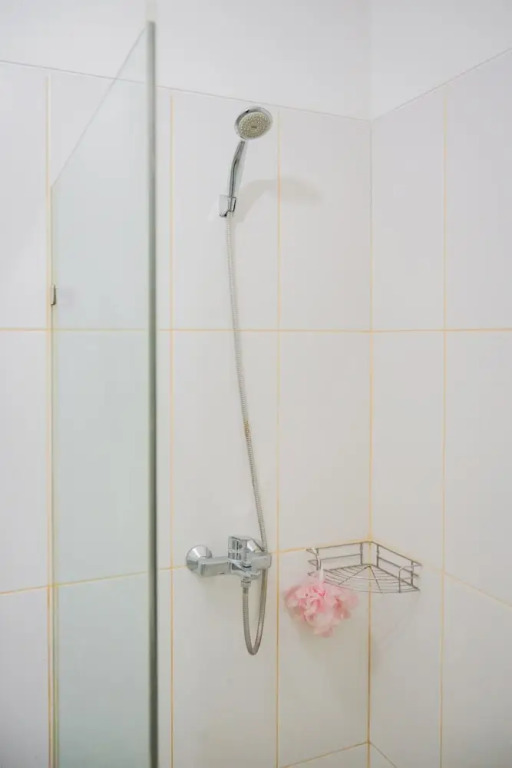 Cozy Studio Apartment at Tamansari Skylounge near Soetta Airport
