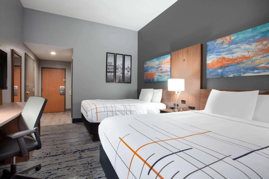 Sleep Inn & Suites St Petersburg Gateway