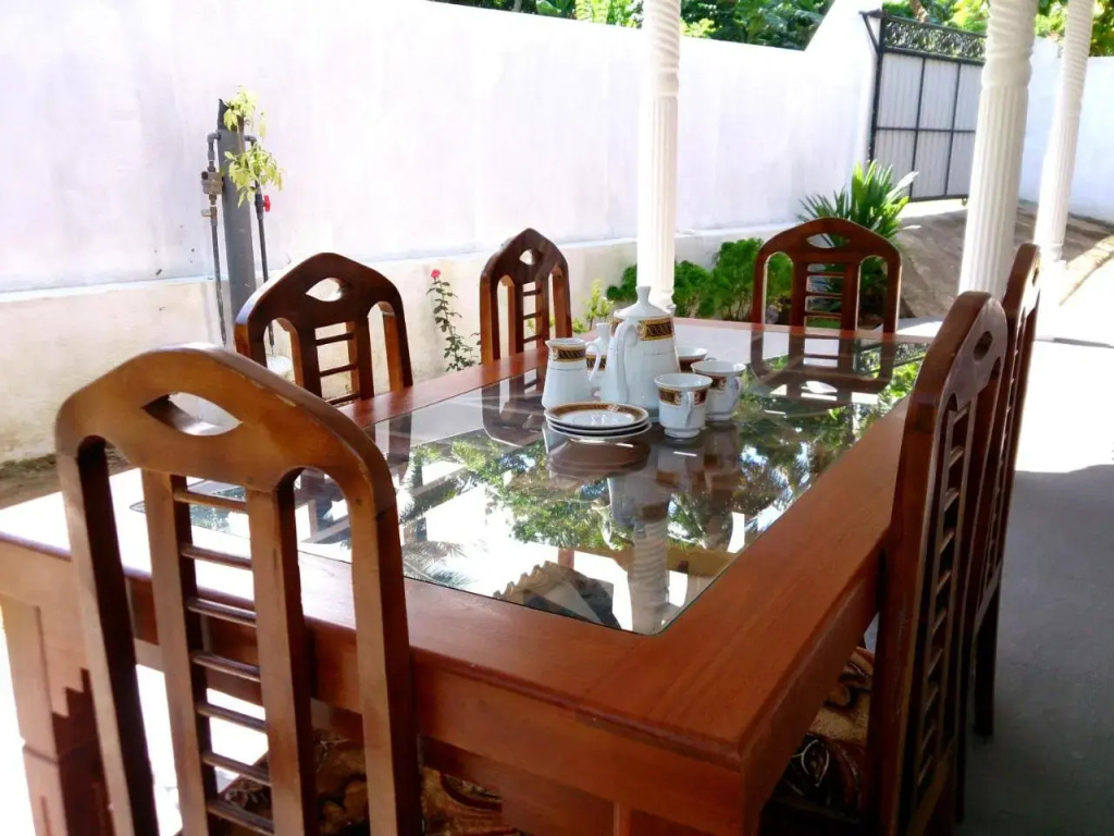 Yelishas Place