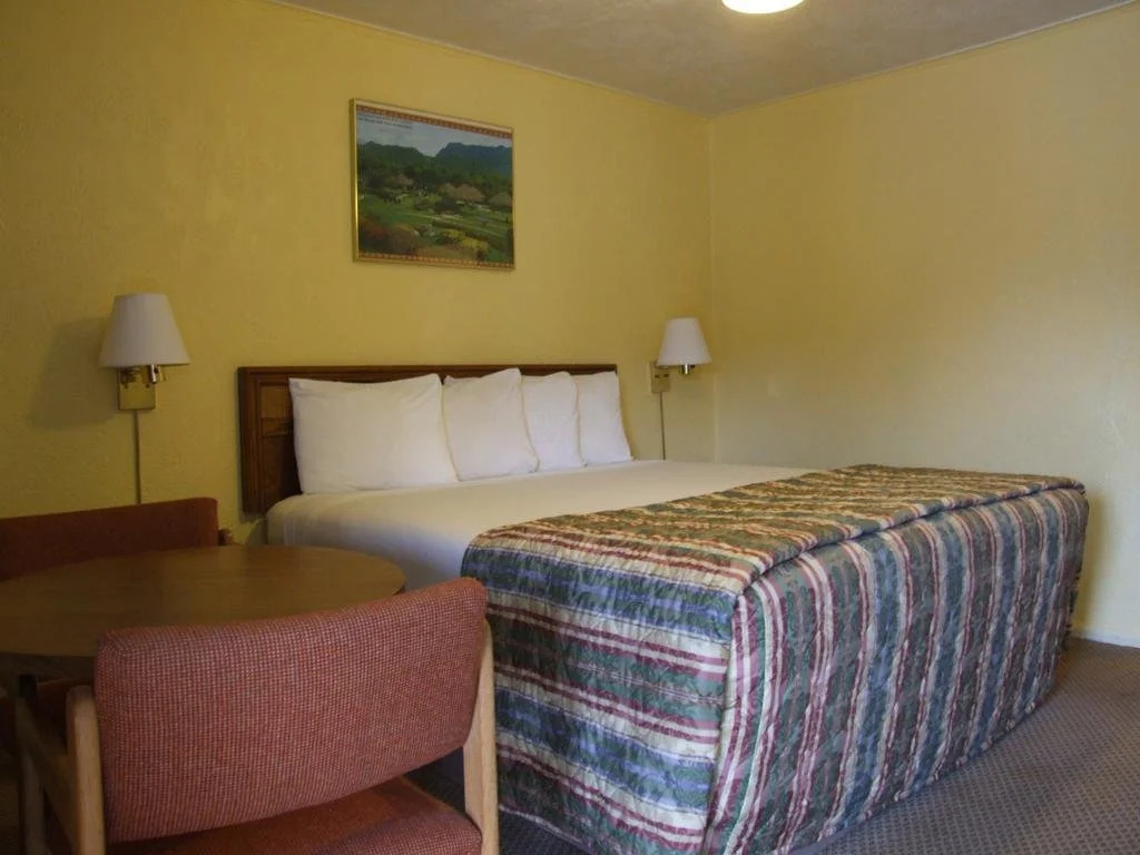 Mountain View Inn Yreka CA