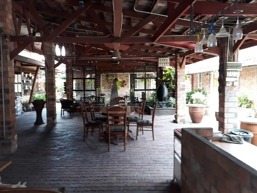 Le Chateau de Puah HomeStay