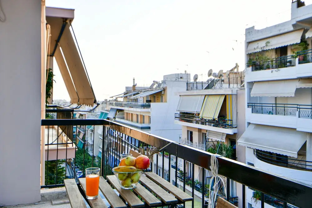 Athenian sunny apartment
