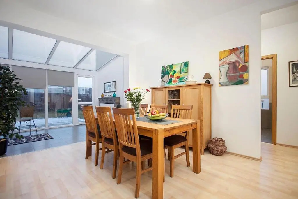 Cozy 3 bedroom house near the Blue lagoon