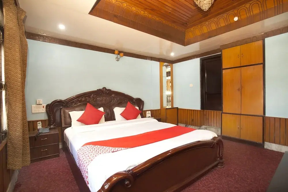 OYO 576 Hotel Daniel