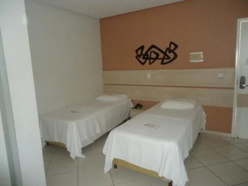 Lara's Hotel