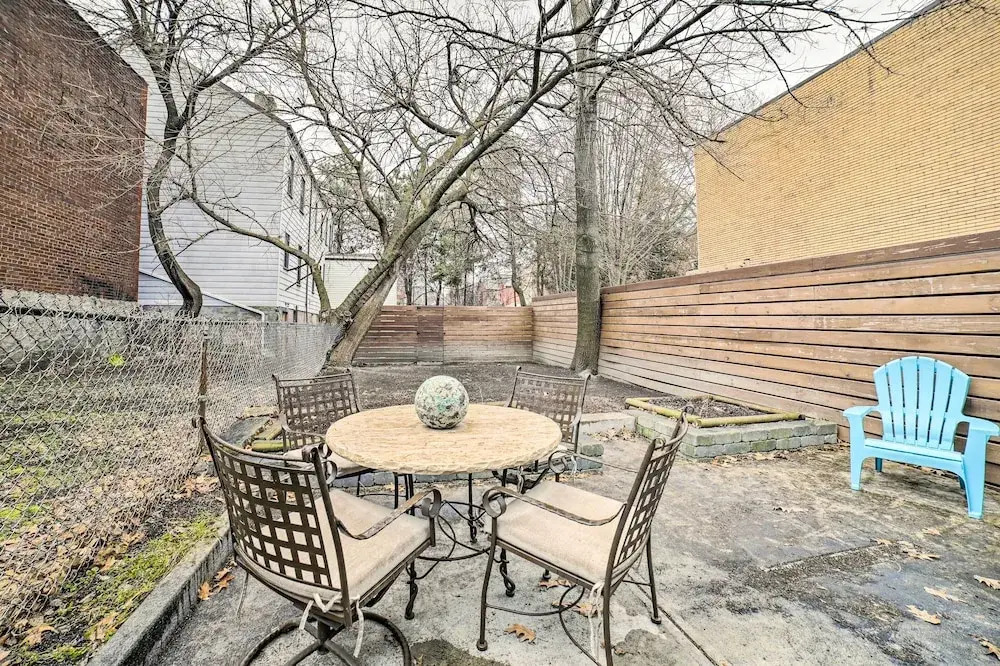 Pittsburgh Home: Walkable Location