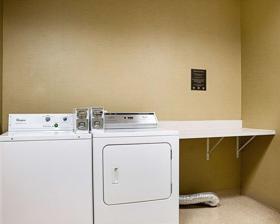 Comfort Suites Minot South