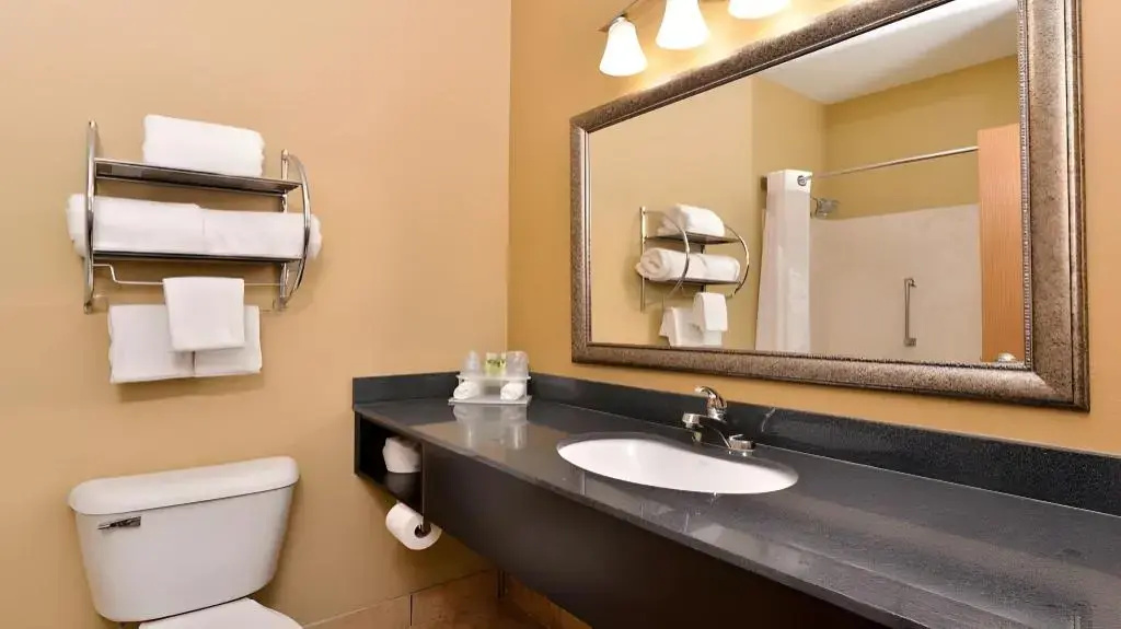 Comfort Inn & Suites Sharonville - Cincinnati North