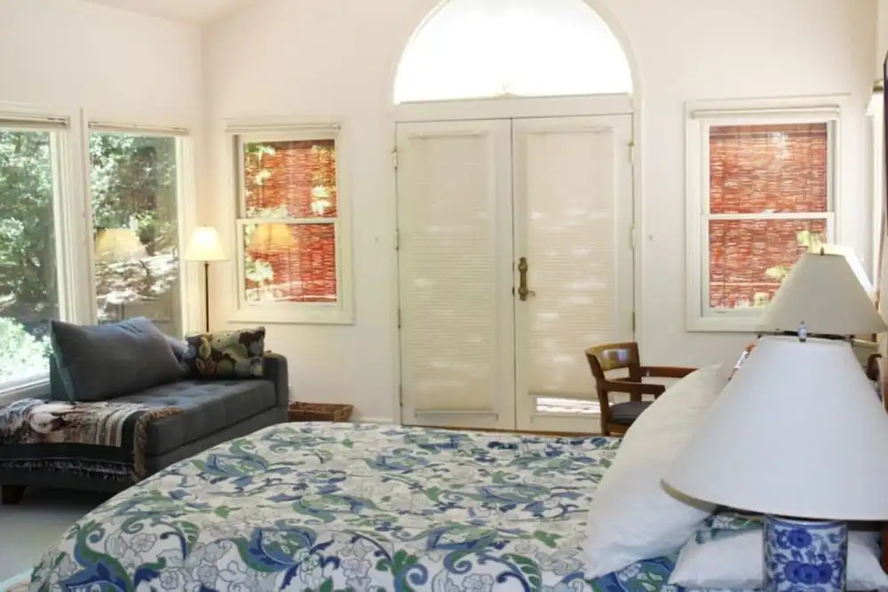 Charming House With Private Pool in Beautiful Location, Sonoma House 1008