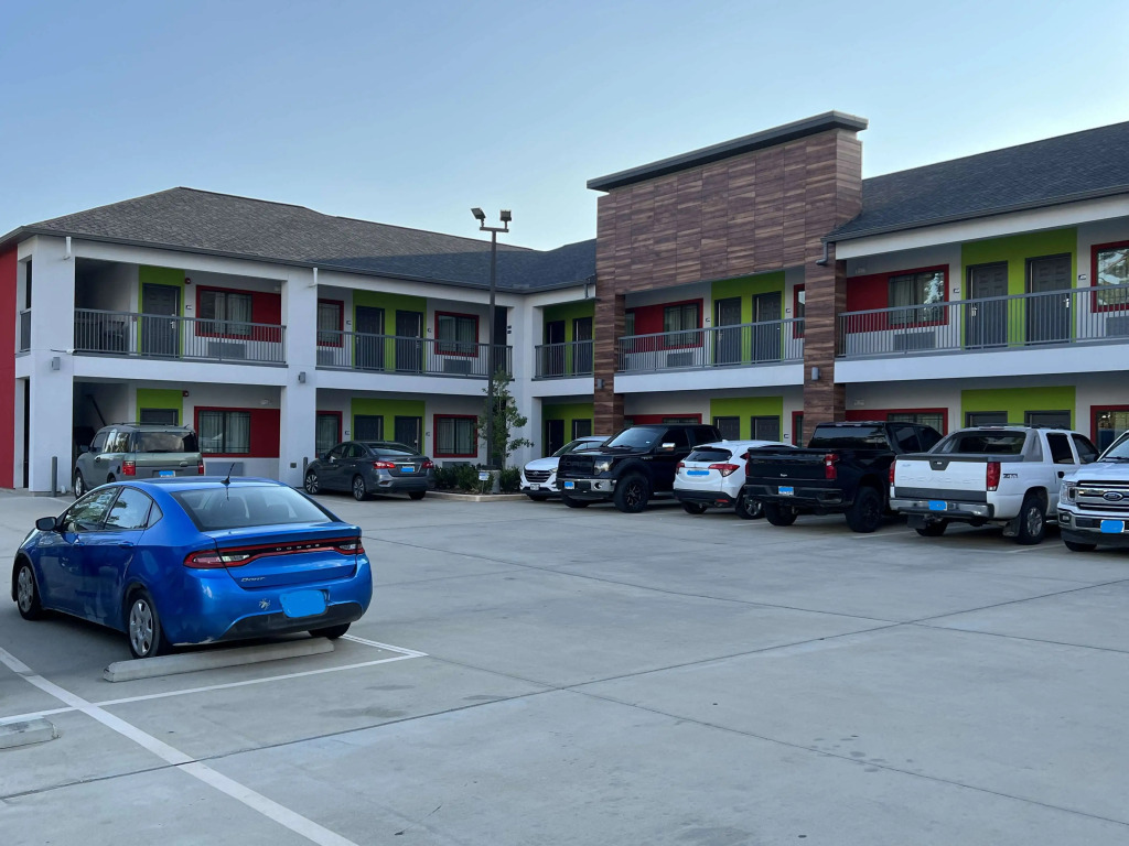 Scottish Inns & Suites - Kingwood