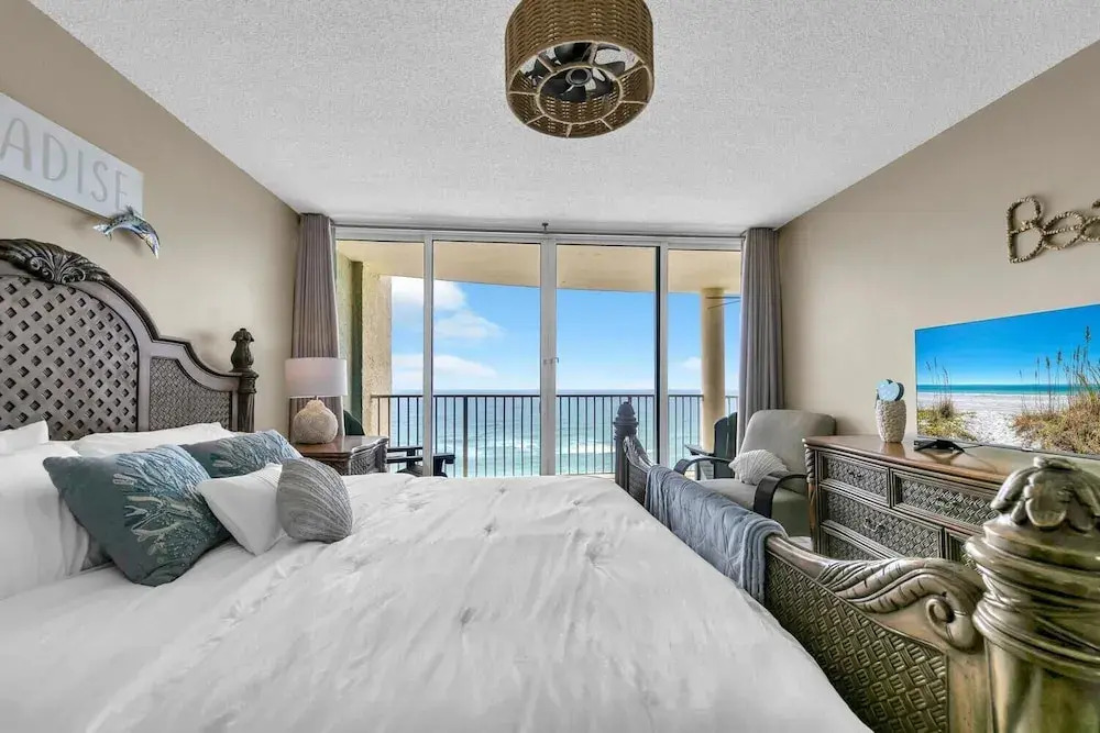 Long Beach Resort 4-1305