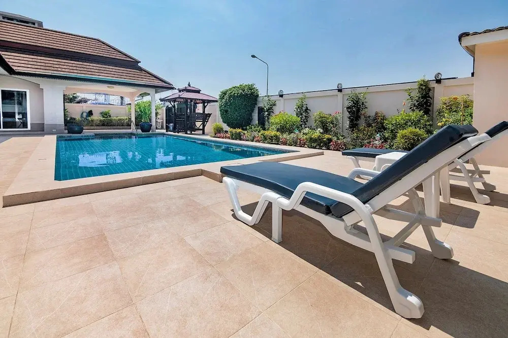 Villa Bos Near the Beach of Jomtien