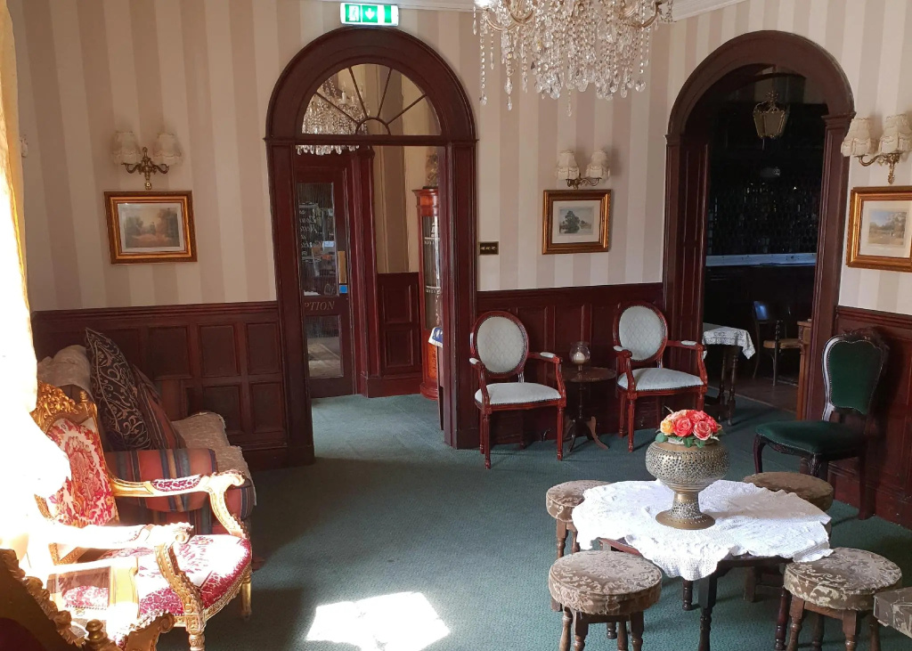 Georgian House Hotel