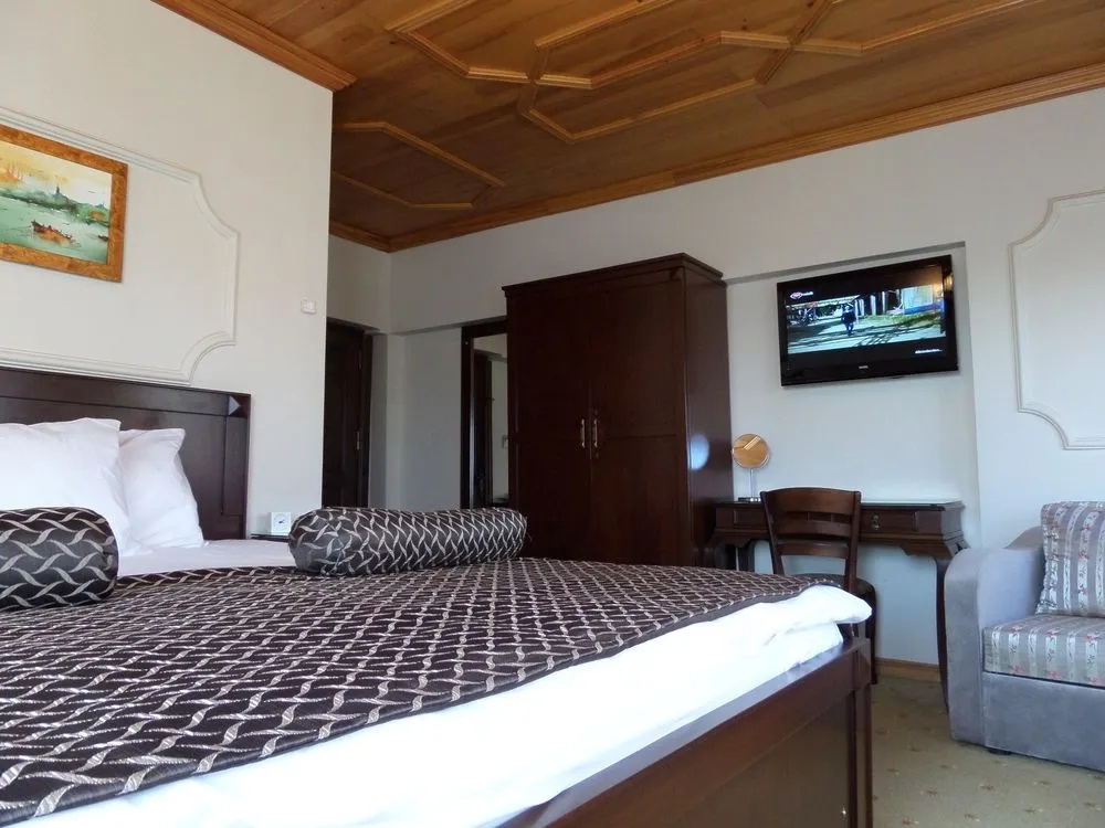 Fides Hotel