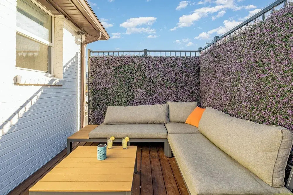 Opulent Pearl - Private Patio - Mins to Broadway
