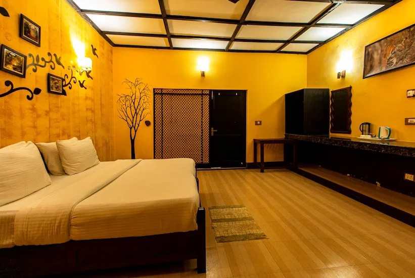 Corbett Machaan Resort