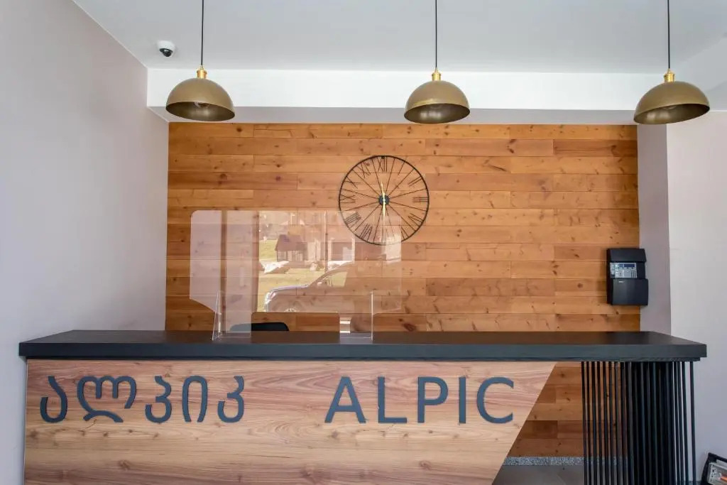 Modern family appartment with 4kTV, coffee machine and big fridge in New Gudauri Alpic