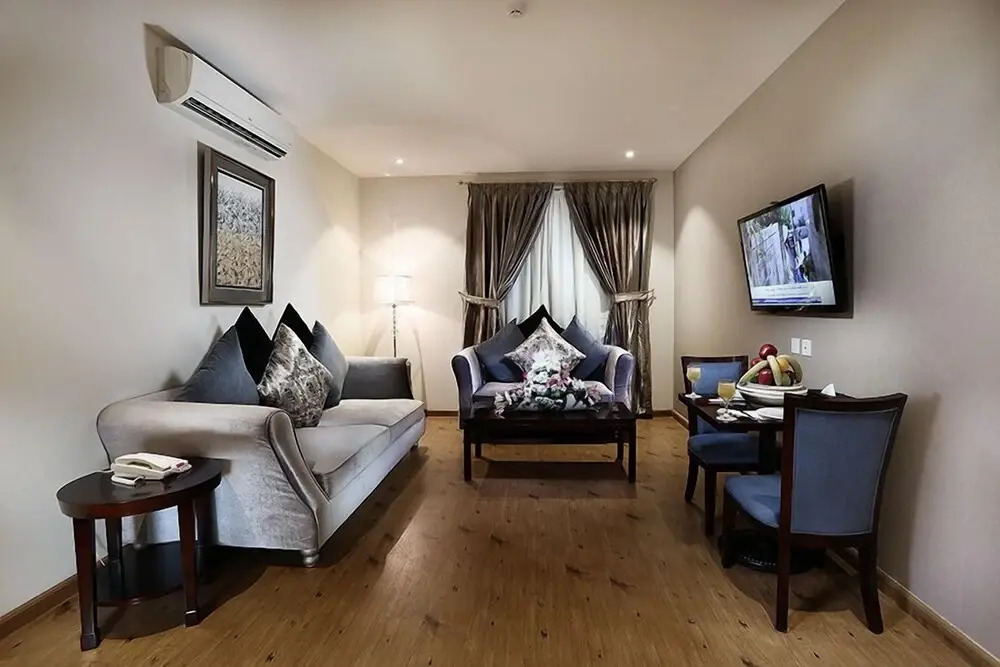 Towlan Suites 3