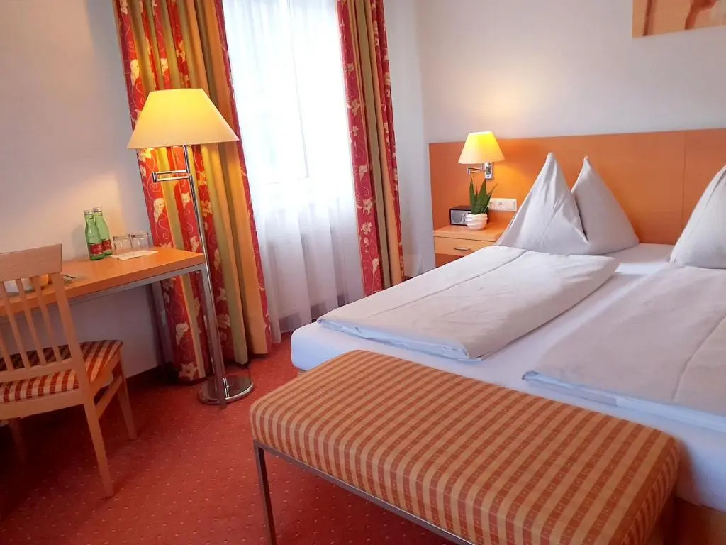 Motel55 - nettes Hotel mit Self Check-In in Villach, Warmbad