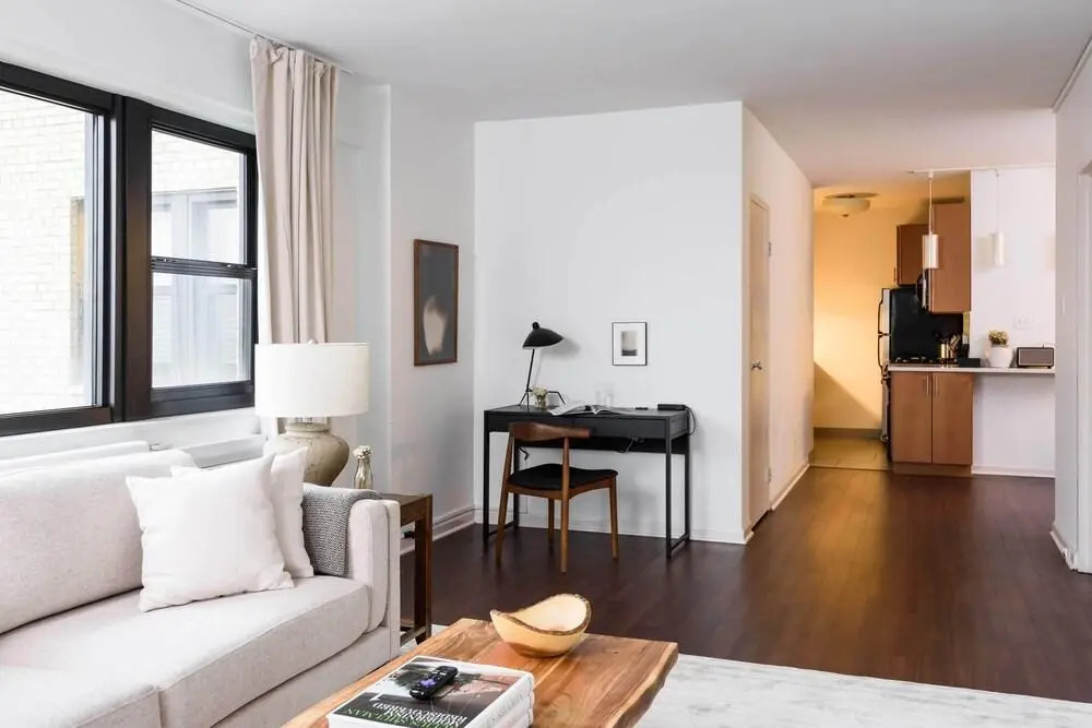Parc - Warm CWE Apts near BJC by Zencity