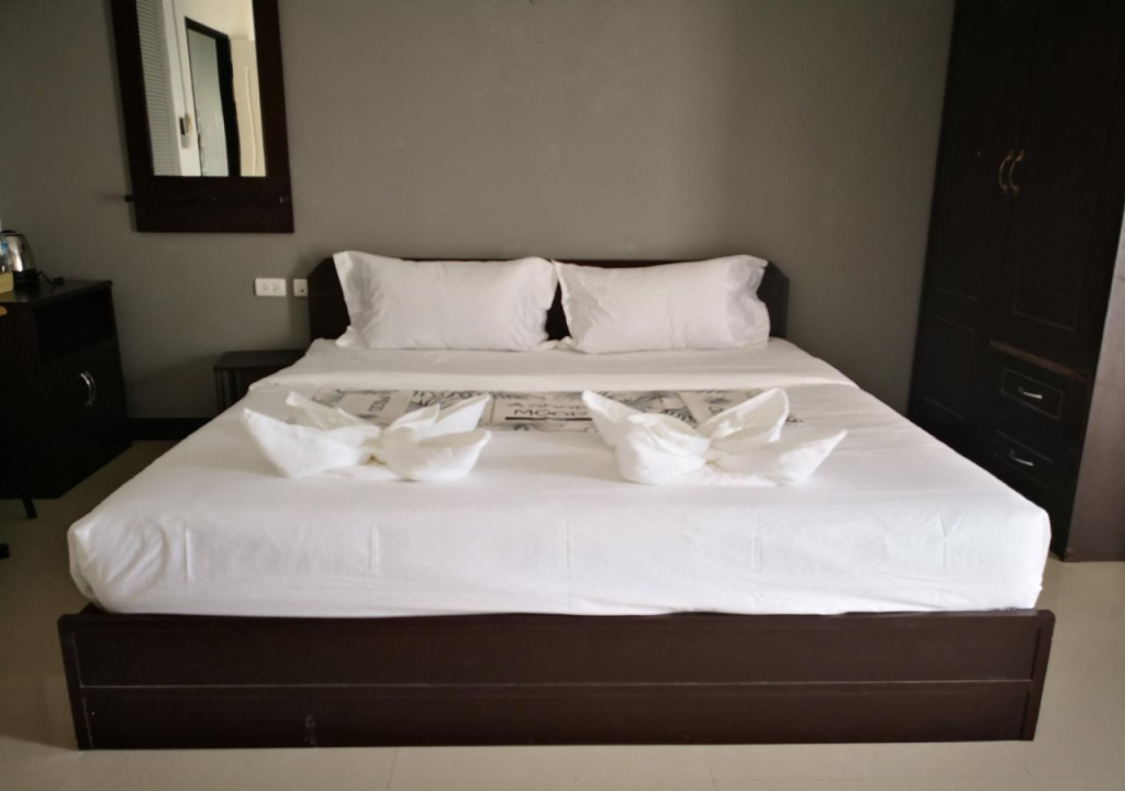 RQ Phuket Patong Beach by Collection O