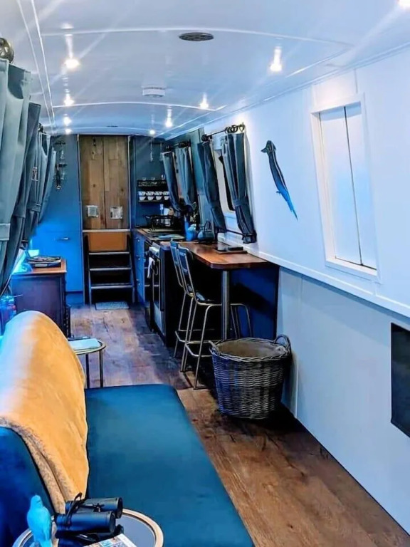 Hawthorn Hideaway