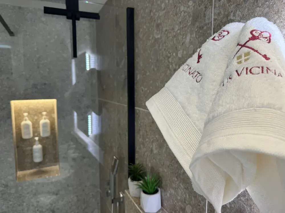 Vetus Vicinato Luxury Homes