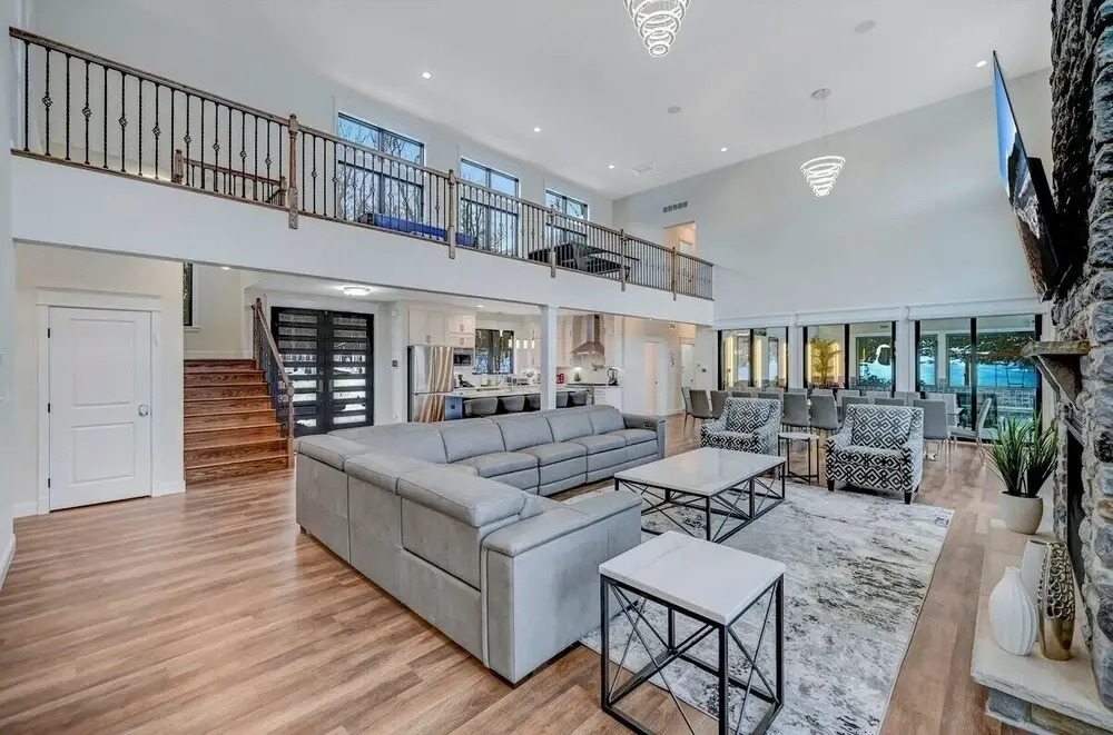 The Perfect Escape: Indoor Pool/spa, Vr & Theater 6 Bedroom Home by RedAwning