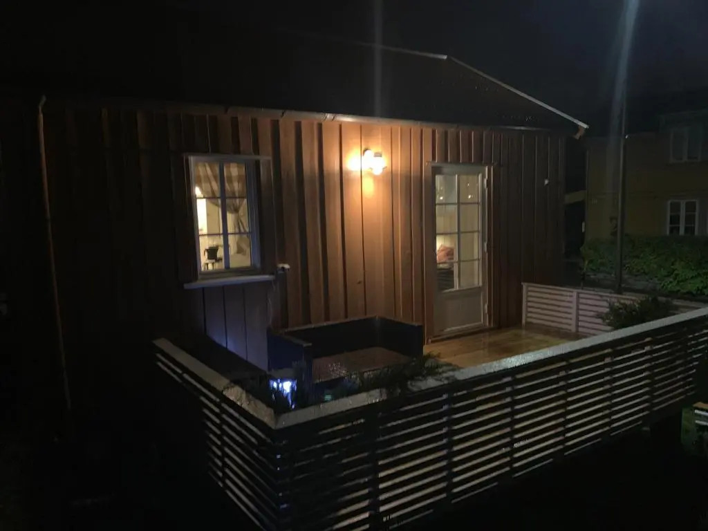 Private house-terrace-garden -parking-WiFi-smartTV