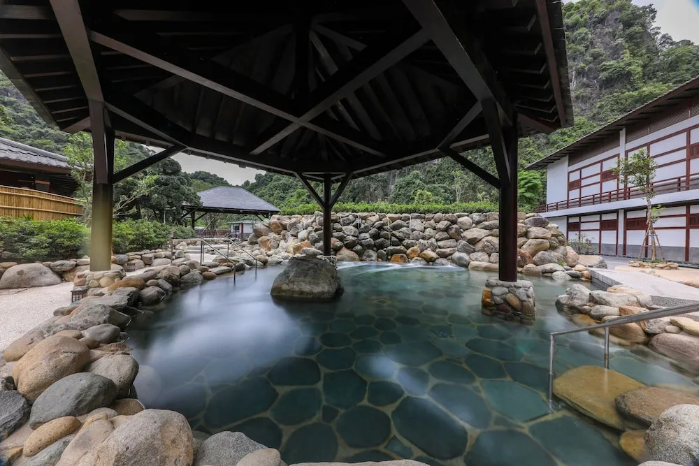 Hilton Quang Hanh Onsen Resort