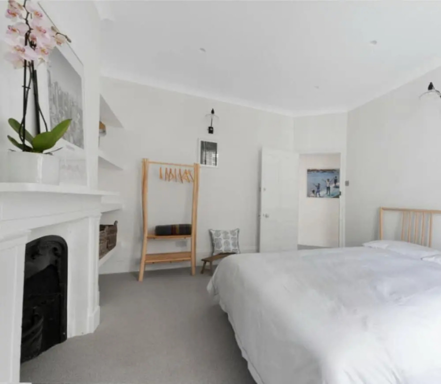 Centrally Located, Stunning 3bed 2bath, SE1