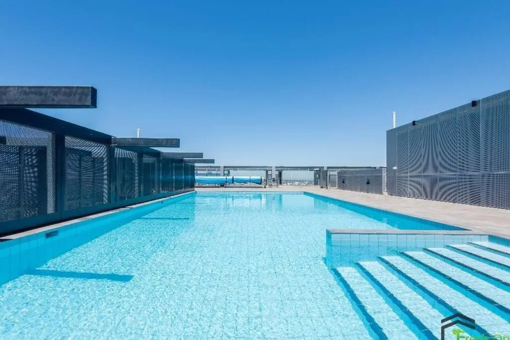 FS104E Stylish 1BR1BA apt in Footscray Pool Gym WIFI