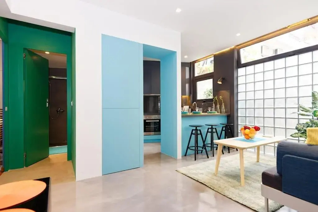2 bedroom design apartment in Athens center