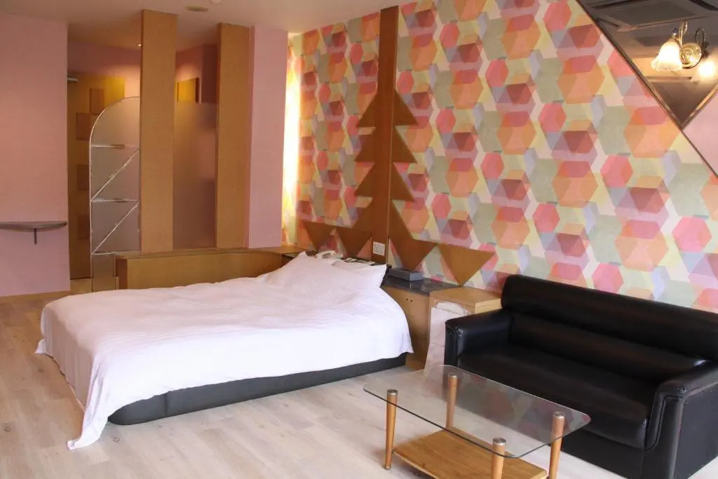 Color Hotel
