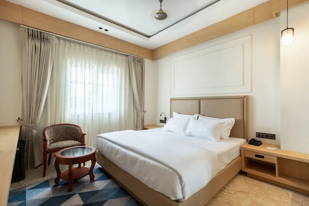 Mosaic Hotel