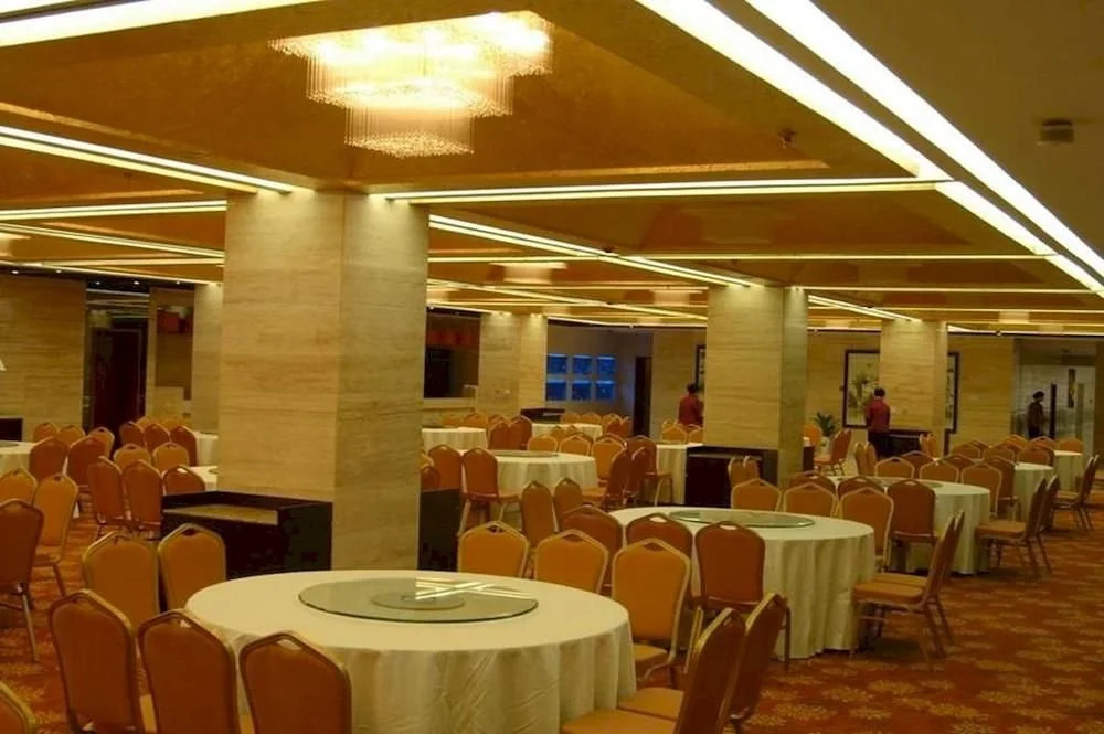 Joy International Hotel