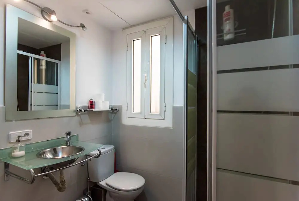 2B Apartment 5 Mins From Sagrada Familia