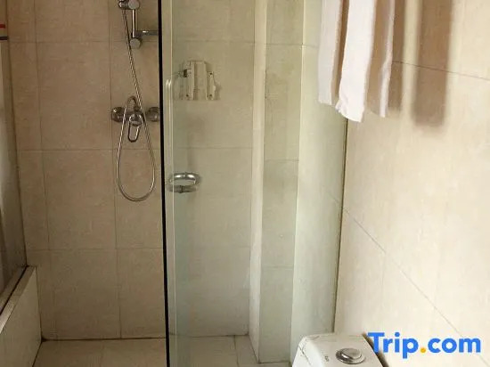Wuhu Qianjiangyue Hotel