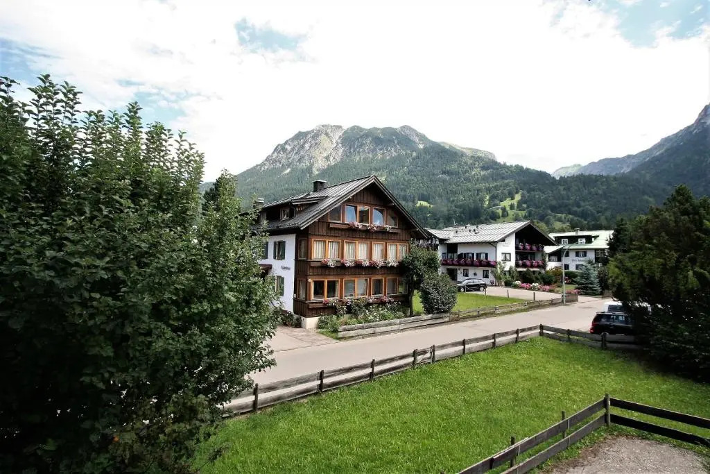 Alpenflair Ferienwohnungen Whg 106