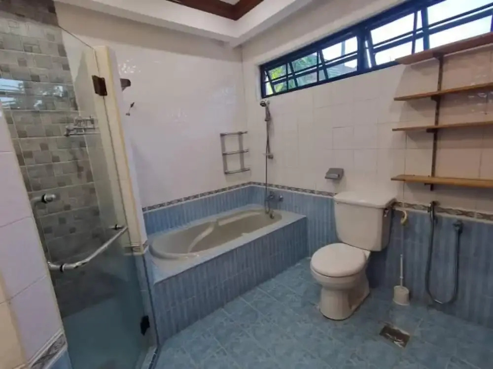 Seremban Resort Villa by uBook