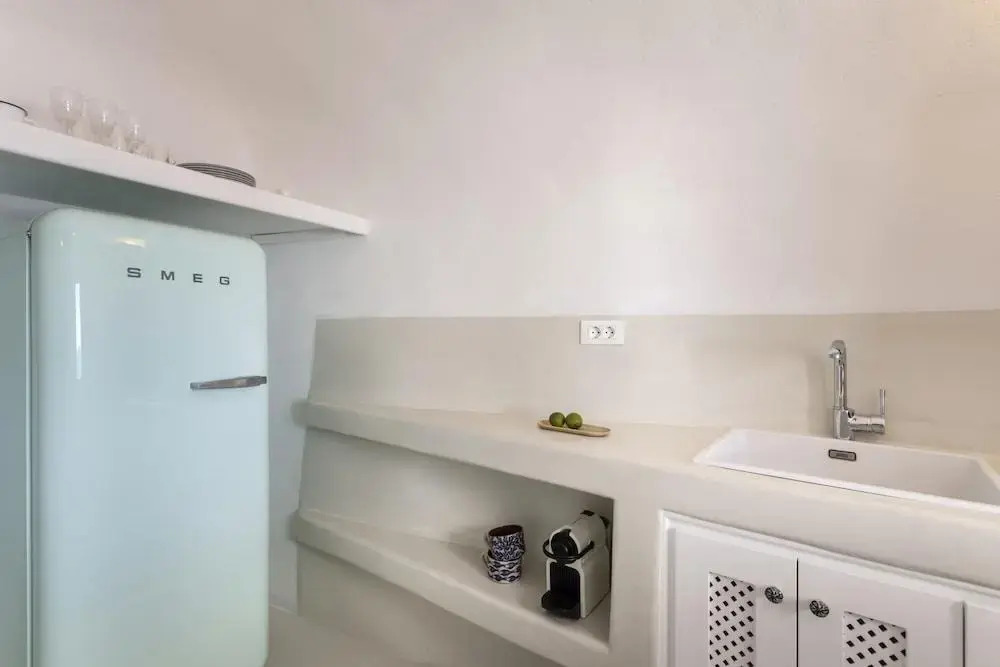 Bluedome Cavehouses by Otium Villas