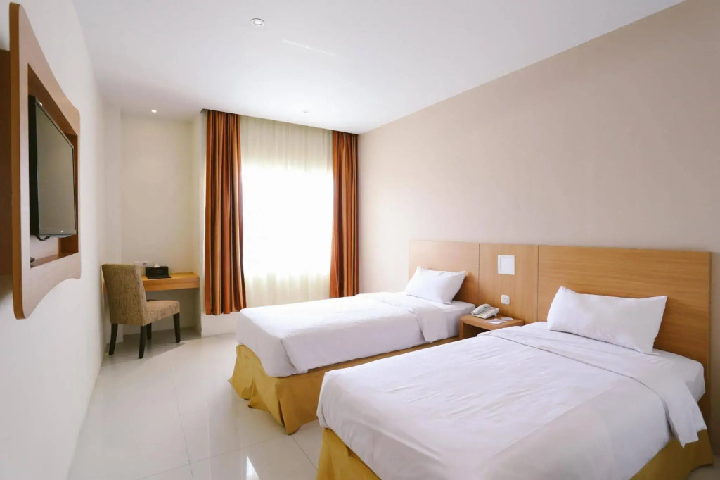 Grand Celino Hotel