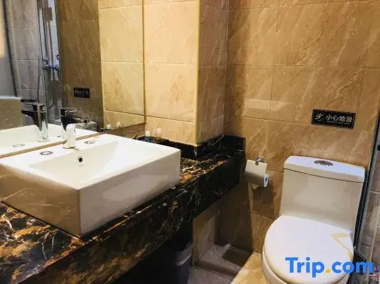 Huaxia Jingdu Business Hotel