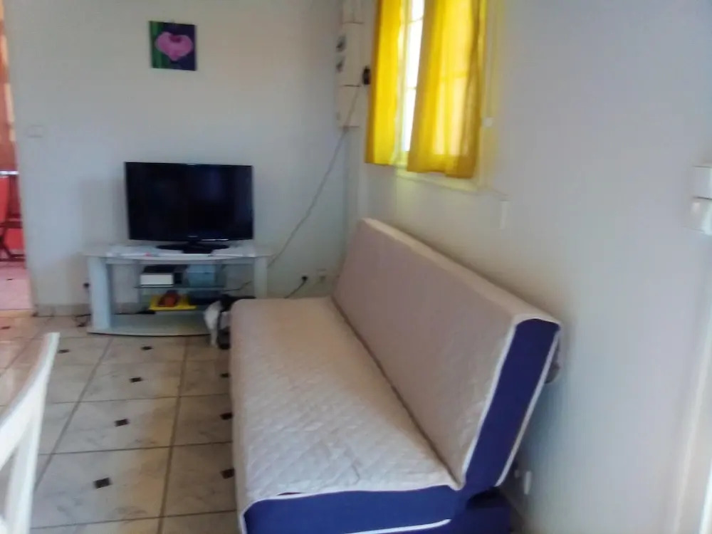House with One Bedroom in Deshaies, with Furnished Garden And Wifi - 200 M From the Beach