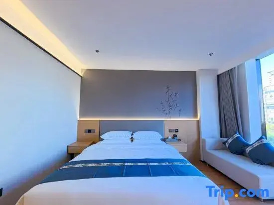 Huandao Holiday Hotel (Yuhuan Xincheng Wuyue Plaza)