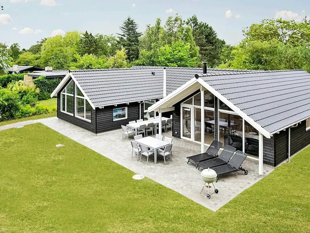 5 Star Holiday Home in Tisvildeleje