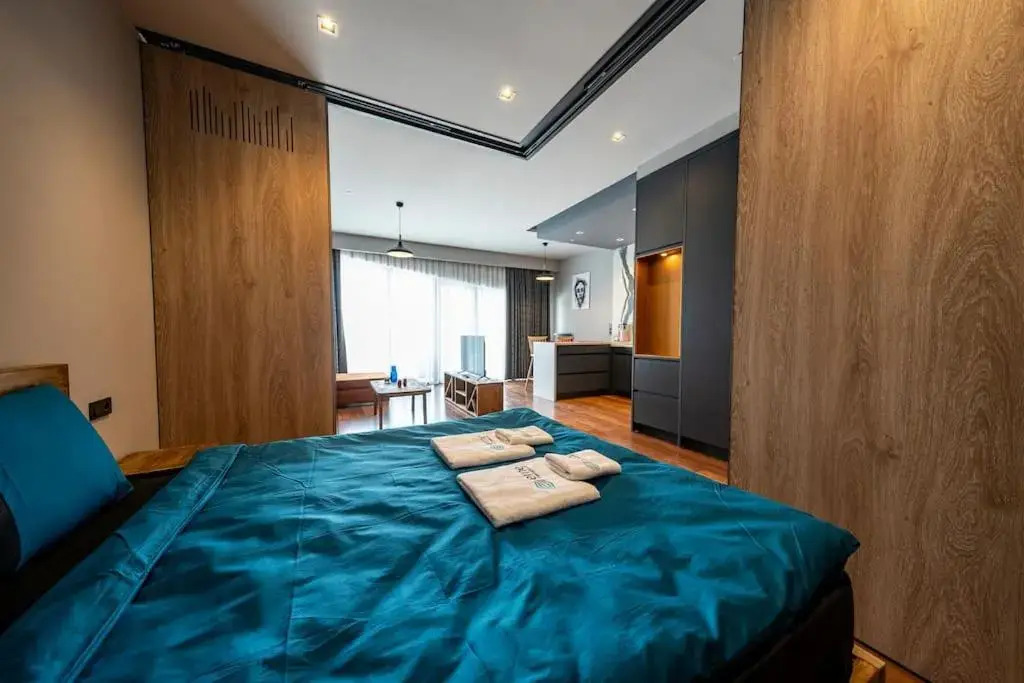 Classy, modern furnished residence-7/24 security ( benesta 121 )