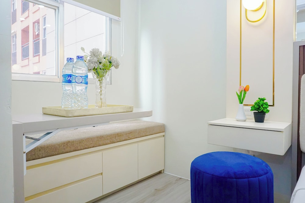 Compact And Functional Studio At Apartment Transpark Juanda Bekasi Timur