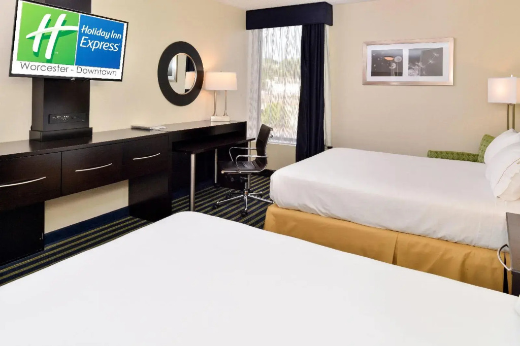 Holiday Inn Express Worcester